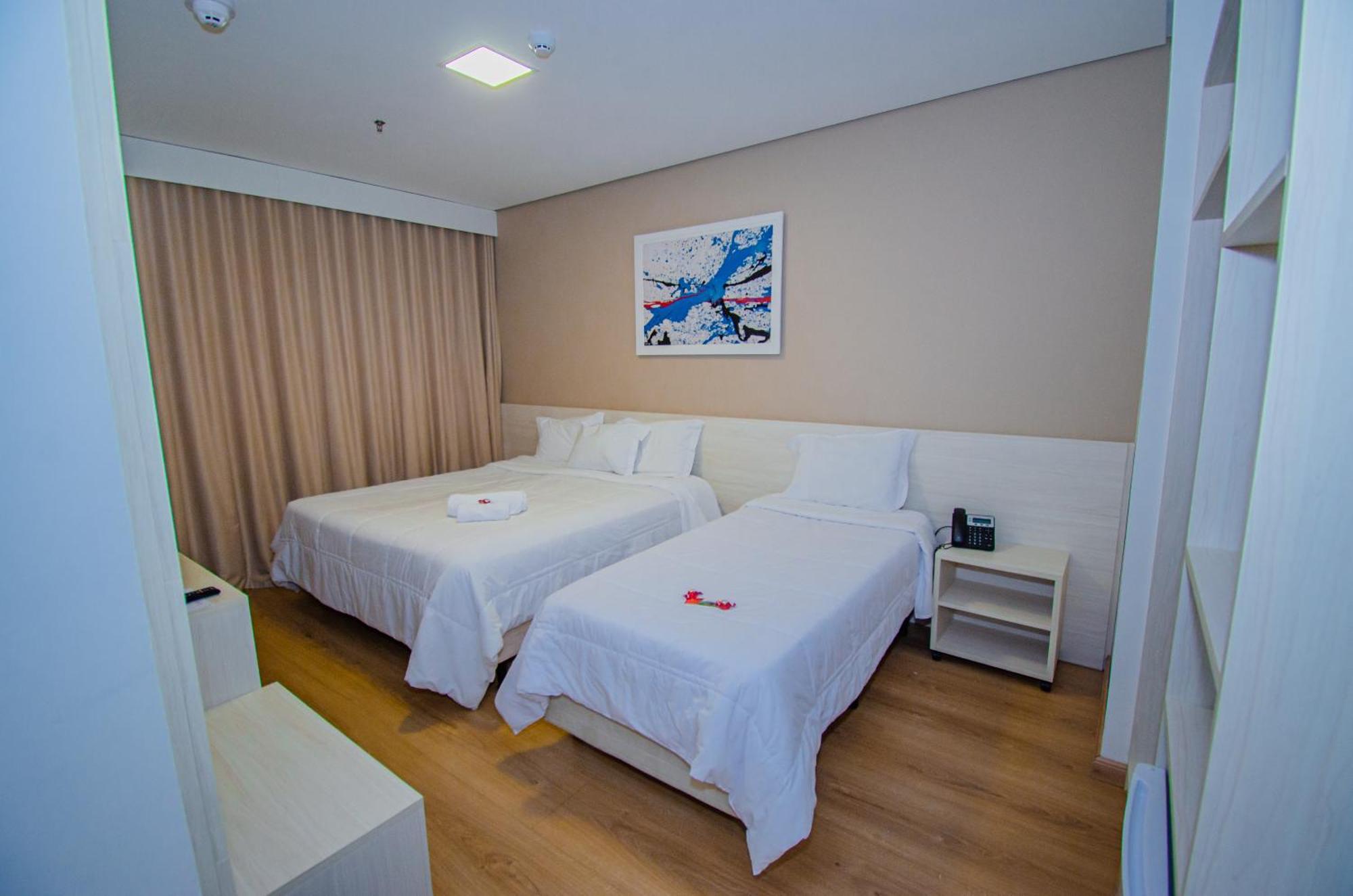 Quarto Duplo